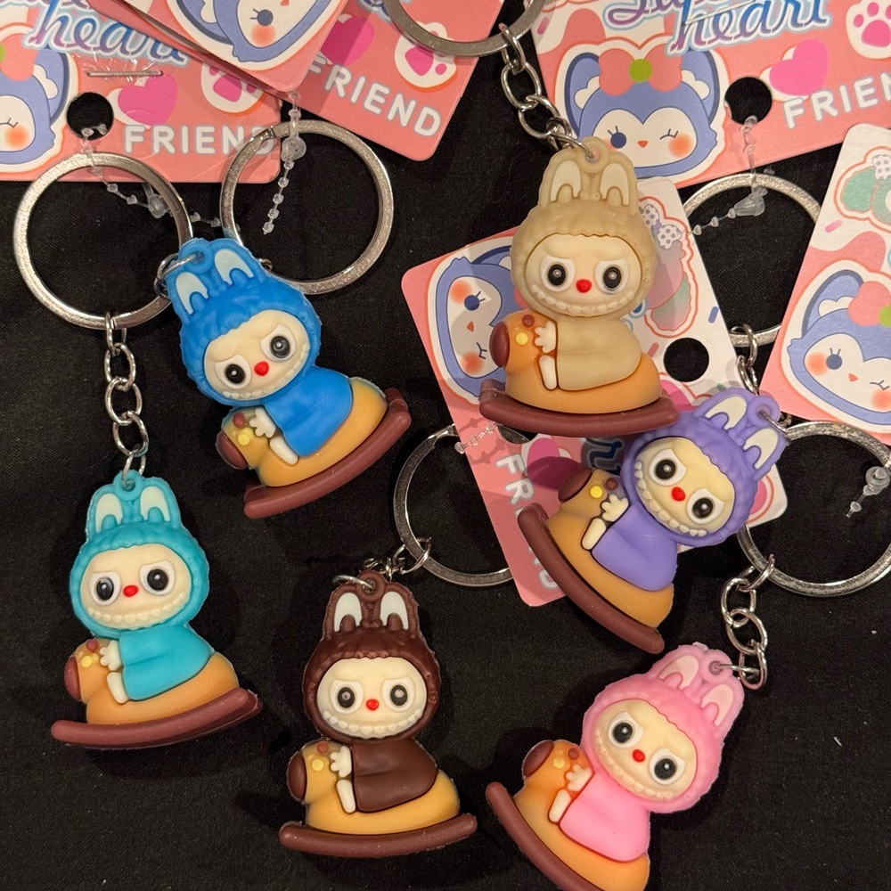 BAG CHARM Sweet Heart Labubu on Rocking Horse Light Brown Keychain - Picture 6 of 7